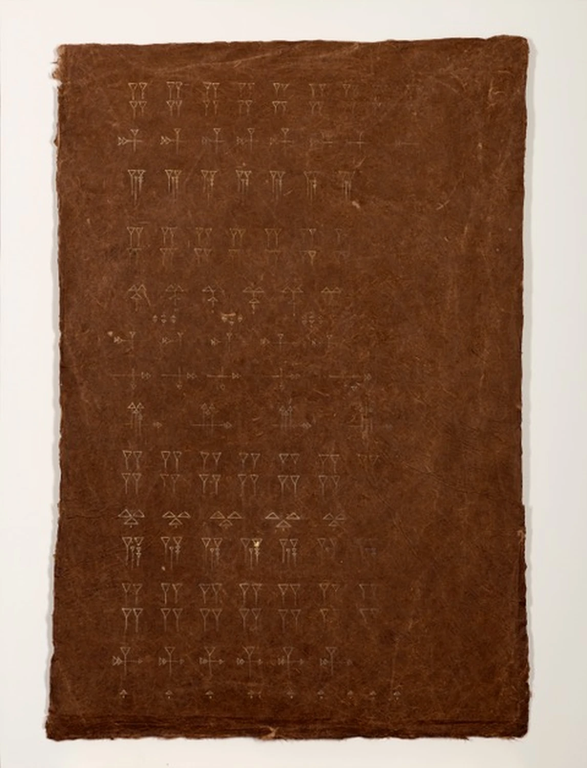 Piktogramm 02, 2017, Acryl auf braunem Nepalpapier, 85 x 65 cm